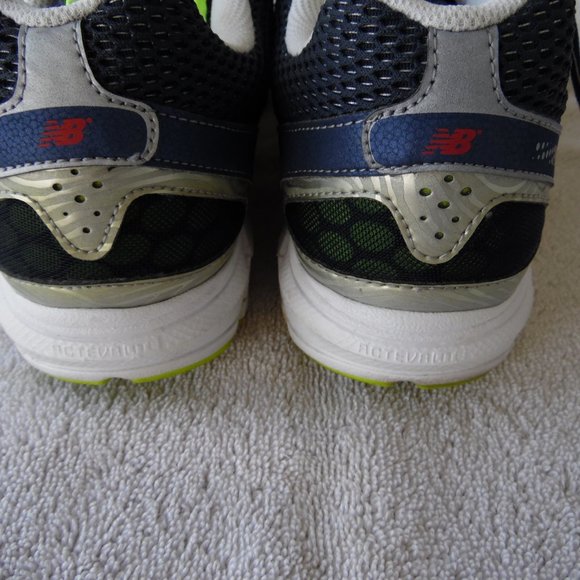 size 10.5 mens new balance running 750v2 shoes worn once :) no insoles - Picture 6 of 16